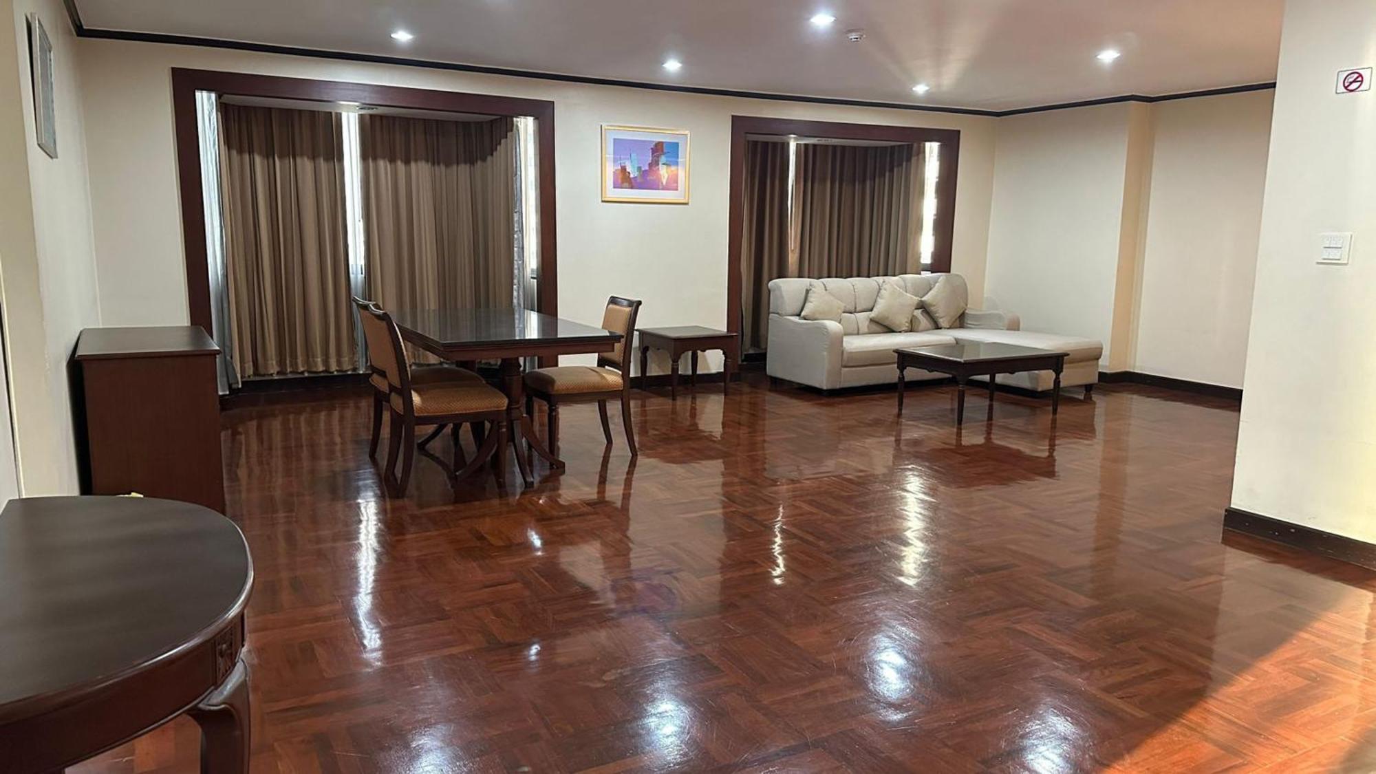 Hotel Omni Tower Nana - Serviced On Sukhumvit Soi 4