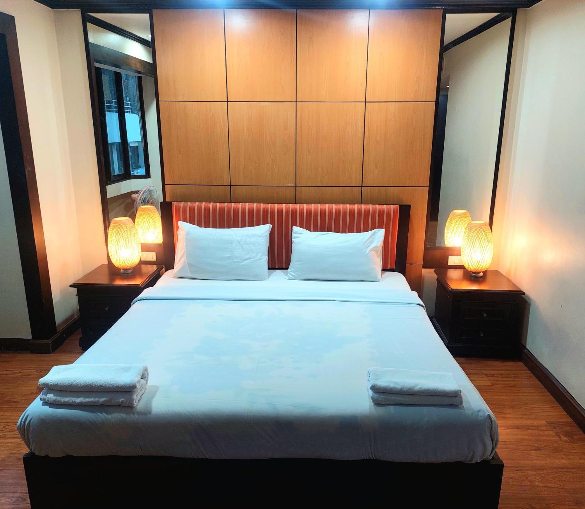 Omni Tower Nana - Serviced On Sukhumvit Soi 4 3* Bangkok